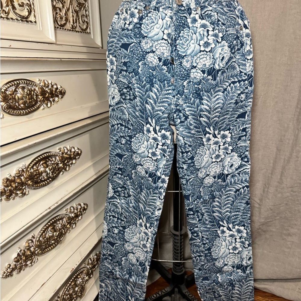 Vintage Ralph Lauren size 26 Floral Patterned Pants in Blue and White high rise - Picture 9 of 12